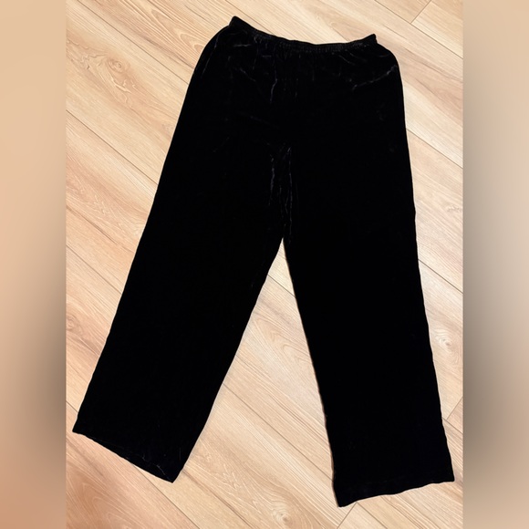 Eileen Fisher Black Stretch Waist Velvet Pants Size M Quiet Luxury Staple Piece - Picture 2 of 5